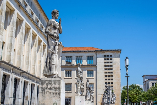 Education system in Portugal: answers to the most popular questions