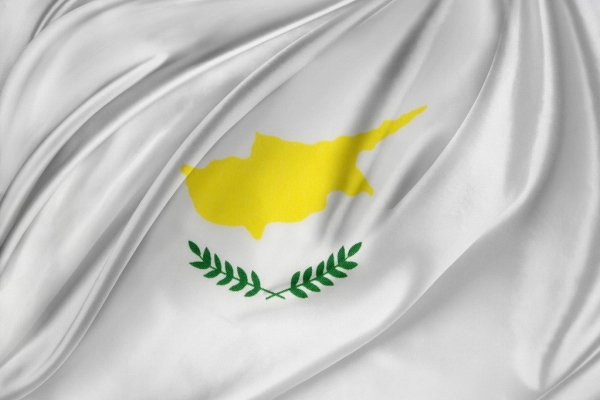 Важно: изменение условий получения ВНЖ на Кипре