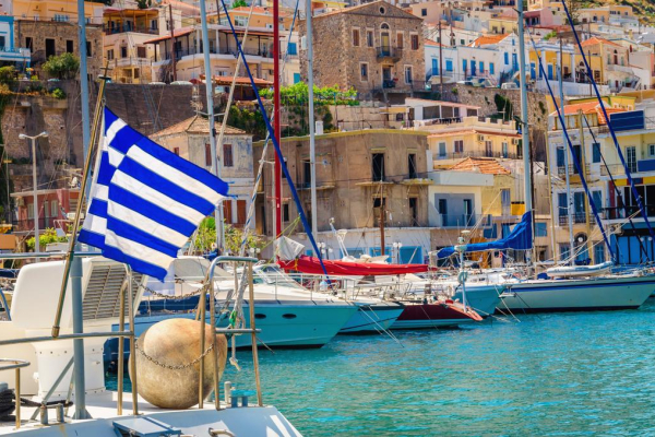 Золотая виза Греции наращивает свои обороты