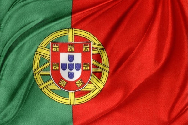 Позитивные изменения получения и продления “золотой визы” Португалии для граждан России и Беларуси